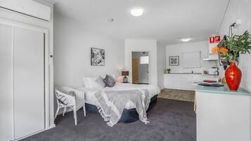 1 bedroom, iron/ironing board, WiFi, bed sheets