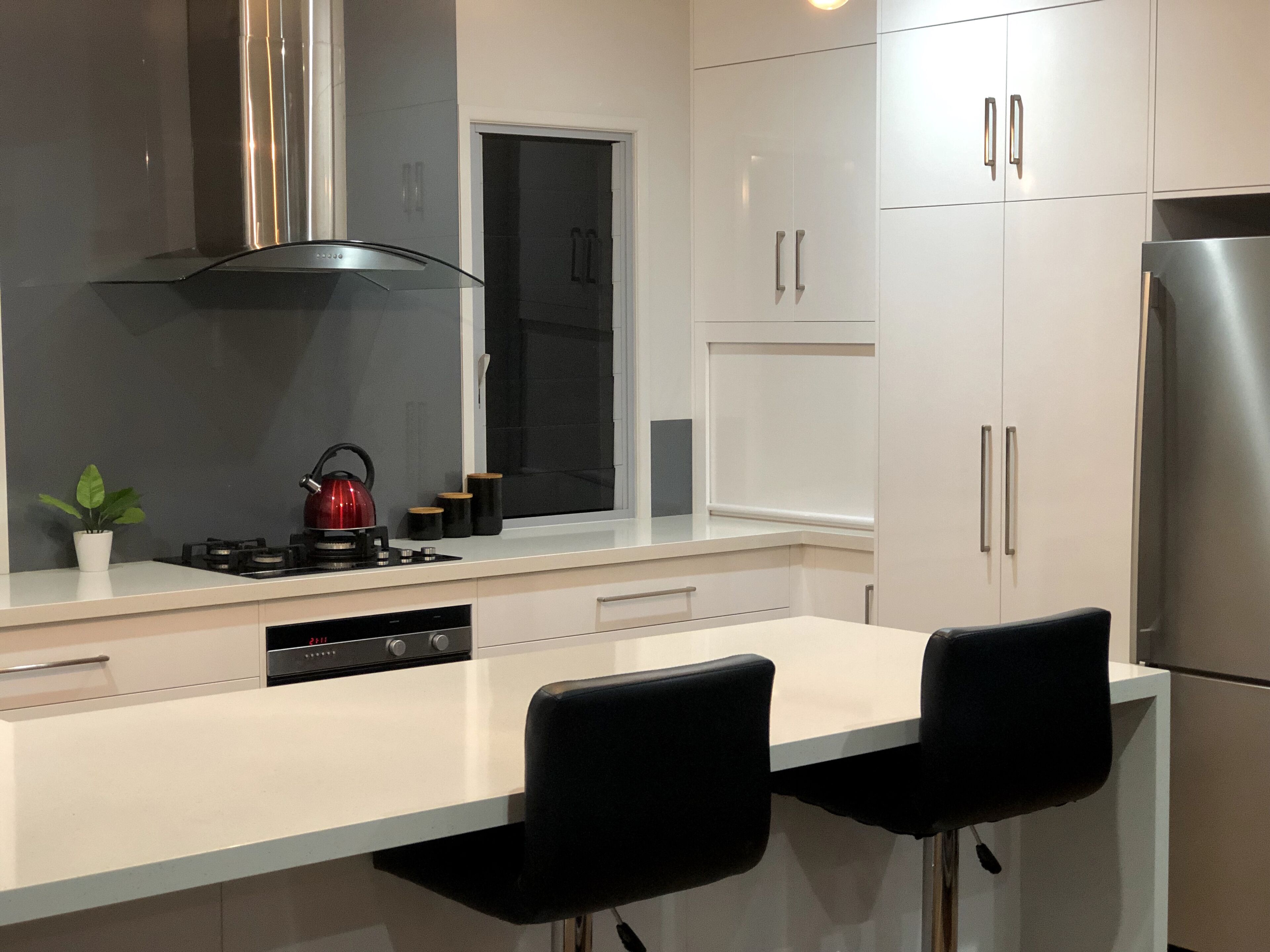 Flame Trees - Hydeaway/Hideaway Bay — image 19