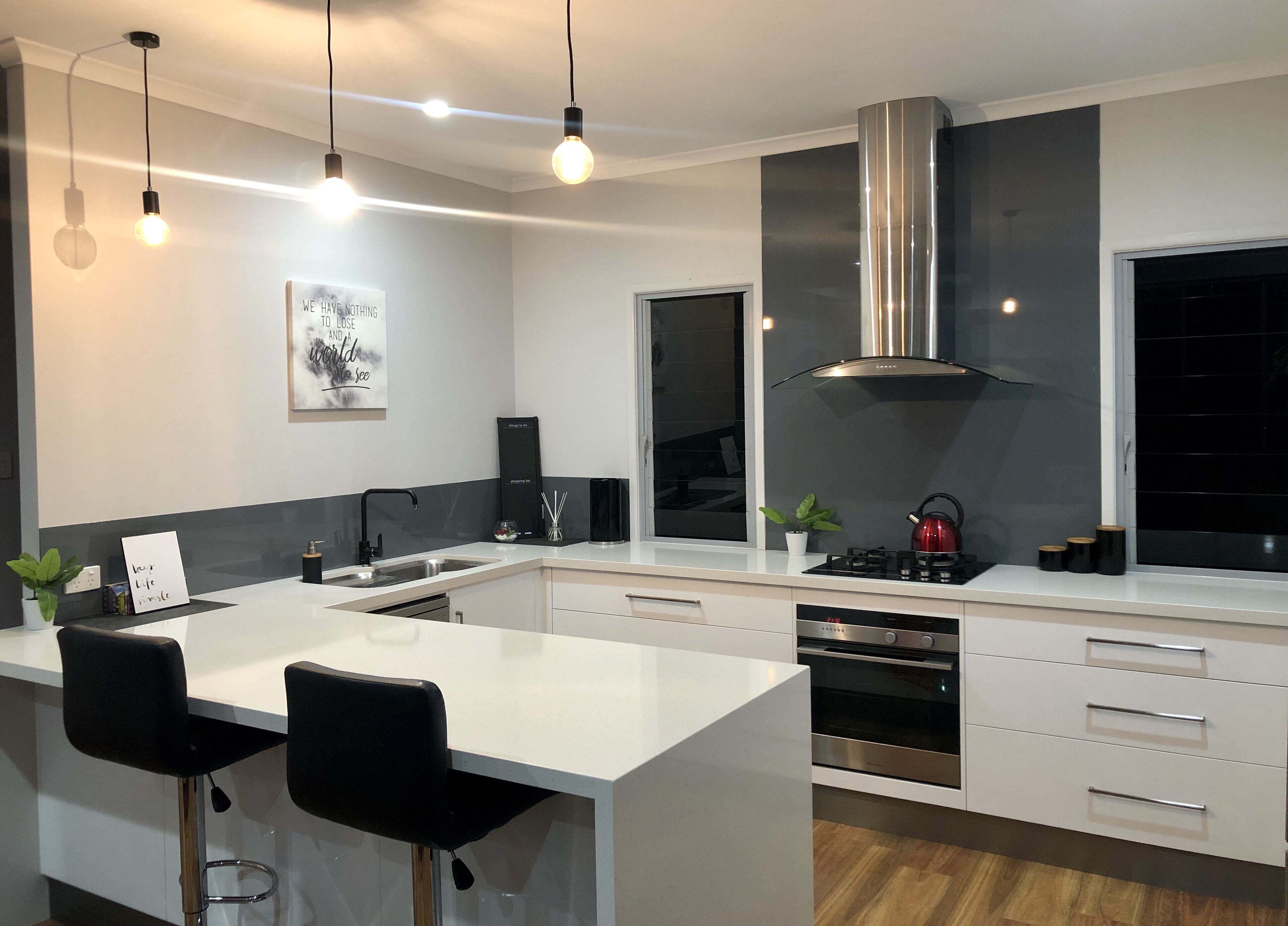 Flame Trees - Hydeaway/Hideaway Bay — image 18