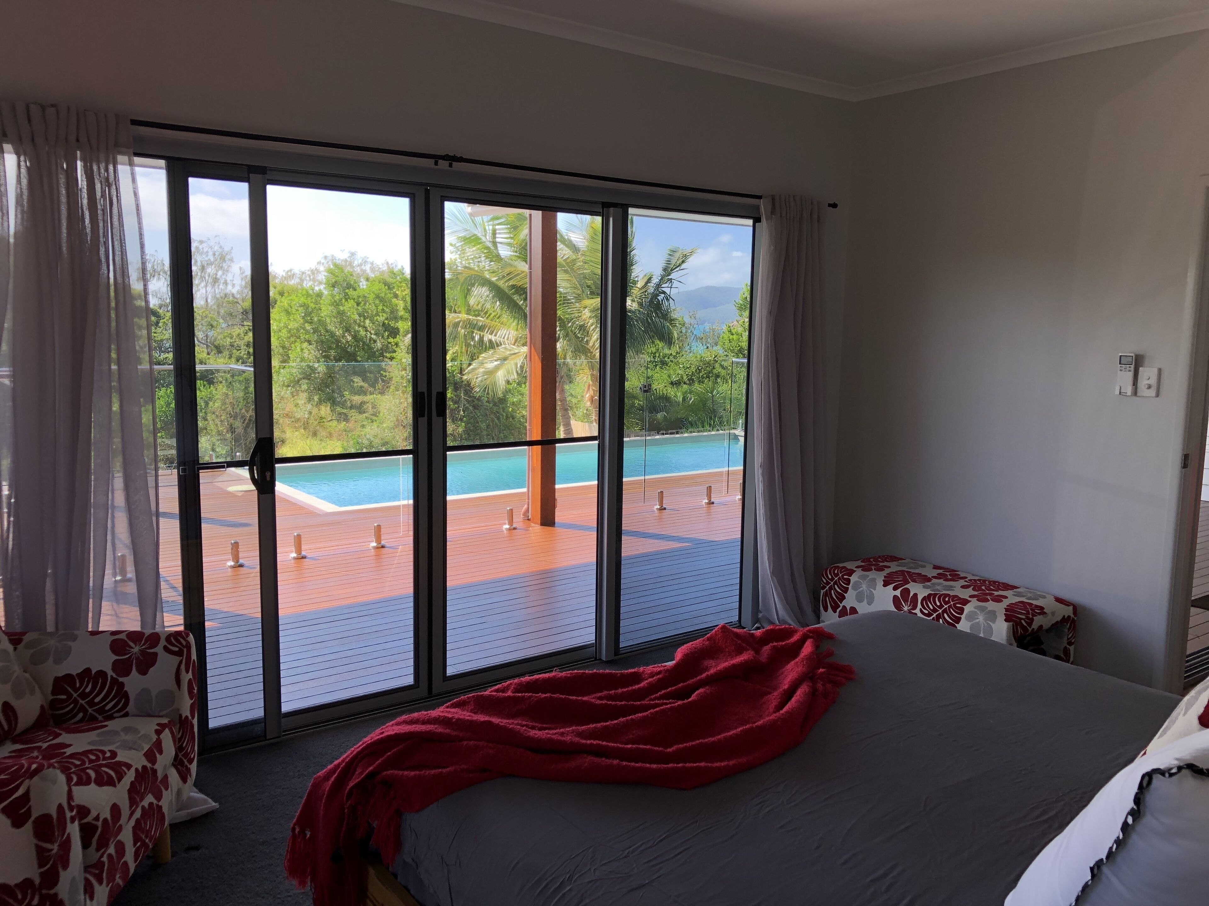 Flame Trees - Hydeaway/Hideaway Bay — image 9