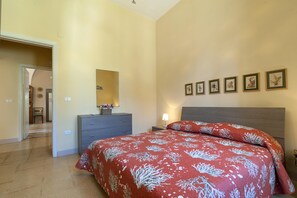 2 habitaciones, tabla de planchar con plancha y wifi gratis 