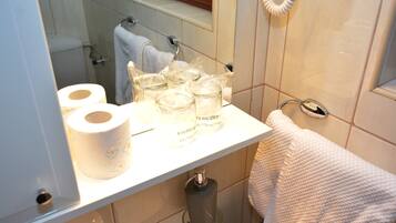 Departamento, 1 habitación, vista al mar | 1 habitación, caja de seguridad en la habitación y escritorio