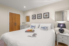 3 bedrooms, internet - Beautiful holiday home, just a walk away from Talland beach... (Looe)