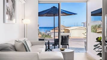 Smart TV, Netflix, streaming services