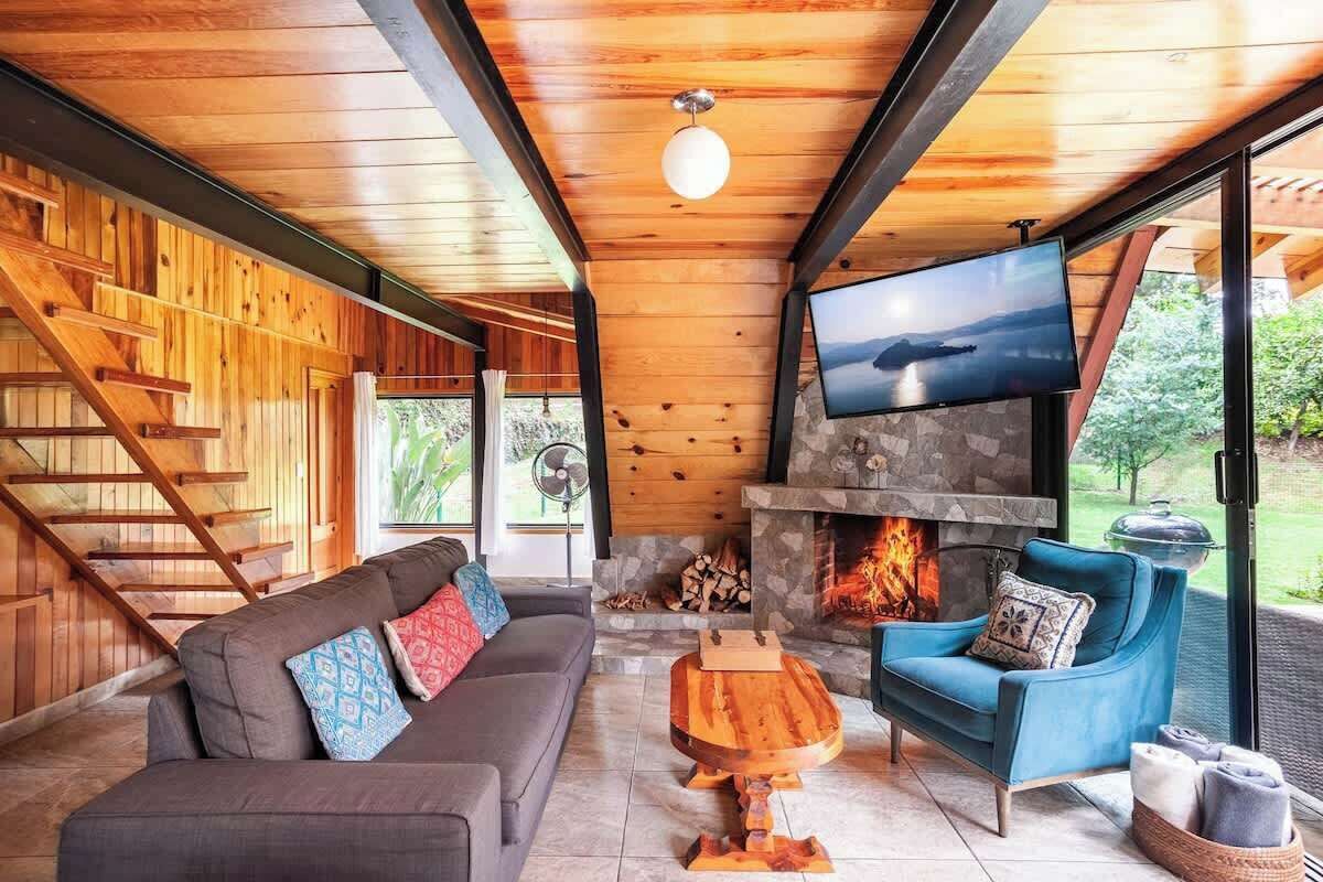 Fernseher, Kamin, Netflix, Streaming-Dienste