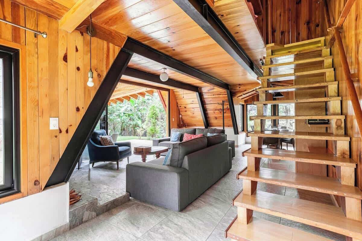 TV, fireplace, Netflix, streaming services