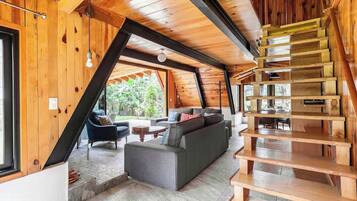 TV, fireplace, Netflix, streaming services