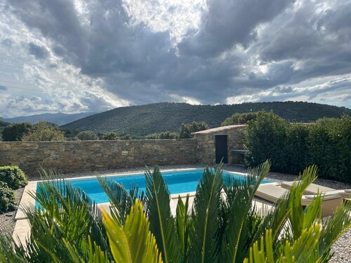 Contemporary villa with private pool 5 min from the beaches