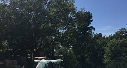 Talo, jossa oma uima-allas näkymällä luonnonpuistoon. Caldes-Girona-Costa Brava