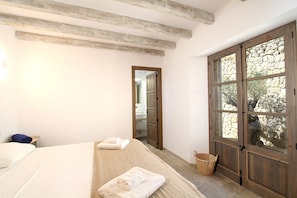 3 chambres, fer et planche Ă repasser, Wi-Fi gratuit, draps fournis