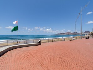 Vlak bij het strand