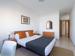 2 chambres, fer et planche Ă repasser, Wi-Fi gratuit, draps fournis