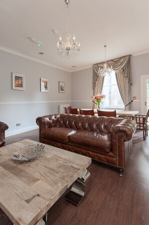 Télévision à écran plat