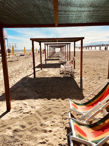 Ferienhaus mit Garten in der Nähe des Meeres