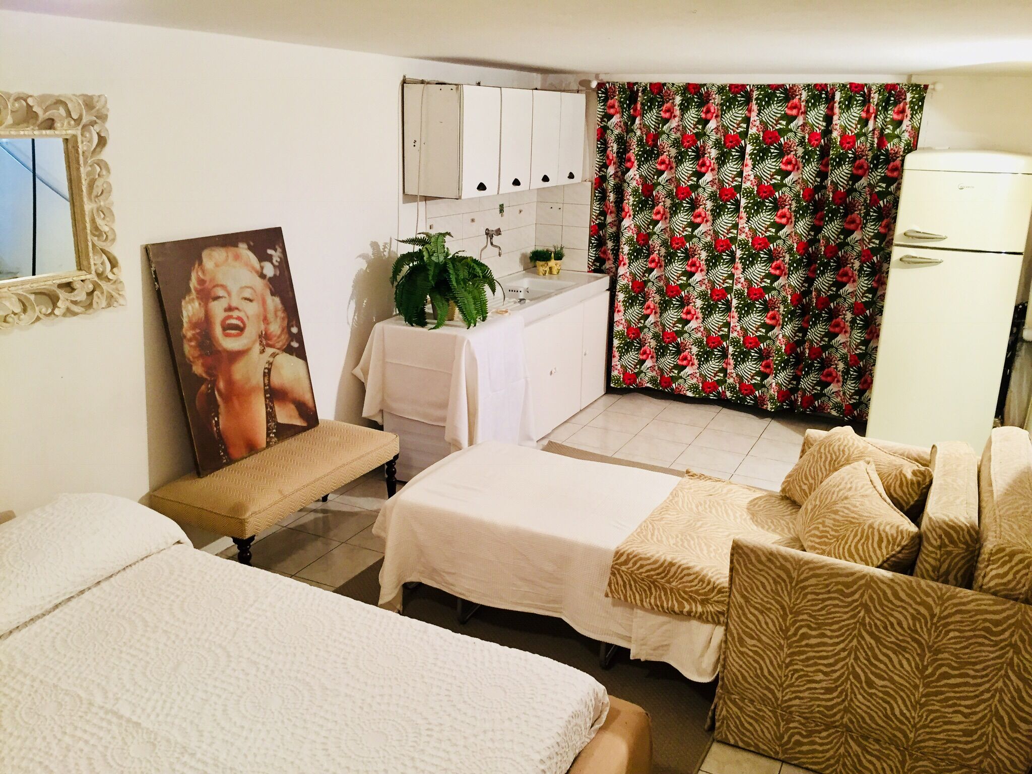 5 bedrooms, in-room safe, iron/ironing board, travel crib
