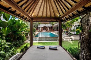 Pool - Villa Champa - Elegant Family Friendly Villa inc. Car/Driver, Pool Fence & Cook (Kuta Selatan)