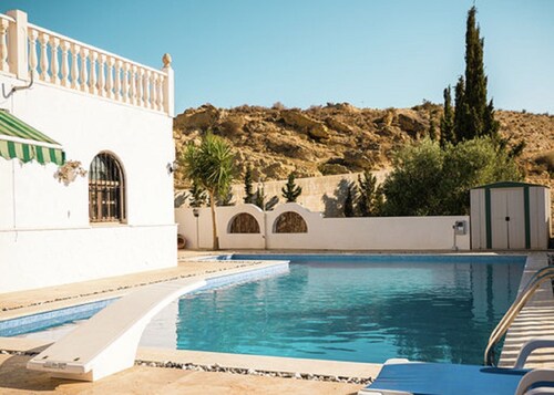 Large, spacious, detached Villa, private pool, lovely views, Antas