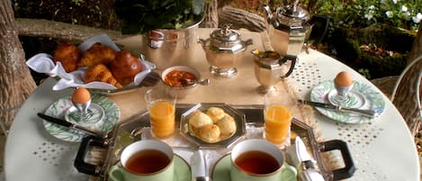 Gratis kontinental frukost varje dag