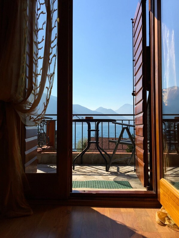 Apartment, 1 Bedroom, Terrace, Sea View | Property grounds