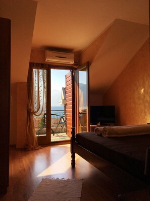 Departamento, 1 habitación, Terraza, vista al mar | Vista desde la propiedad