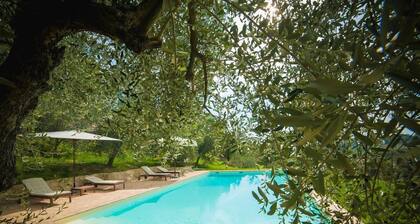 Belle villa avec grande piscine prĂšs de Rome dans les collines de Sabina 6-12 personnes