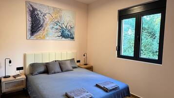 Comfort Apartment, Balcony, Partial Sea View | 1 bedroom, iron/ironing board, free WiFi, bed sheets
