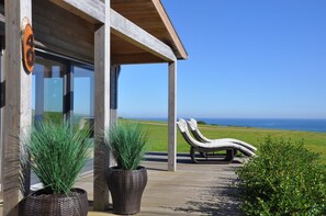 Terrace/patio - Beautiful holiday home, just a walk away from Talland beach... (Looe)