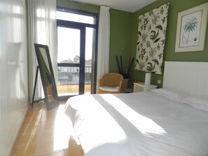 2 chambres, fer et planche Ă repasser, Wi-Fi gratuit, draps fournis