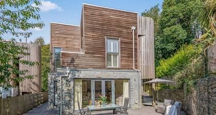 Belle maison de vacances avec un bain Ă remous, terrasse sur le toit et un patio spacieux