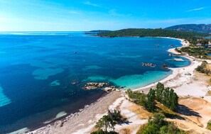 Beach nearby - Charming little house 2/4 people 700 m from the superb beach of St Cyprien (Porto-Vecchio)