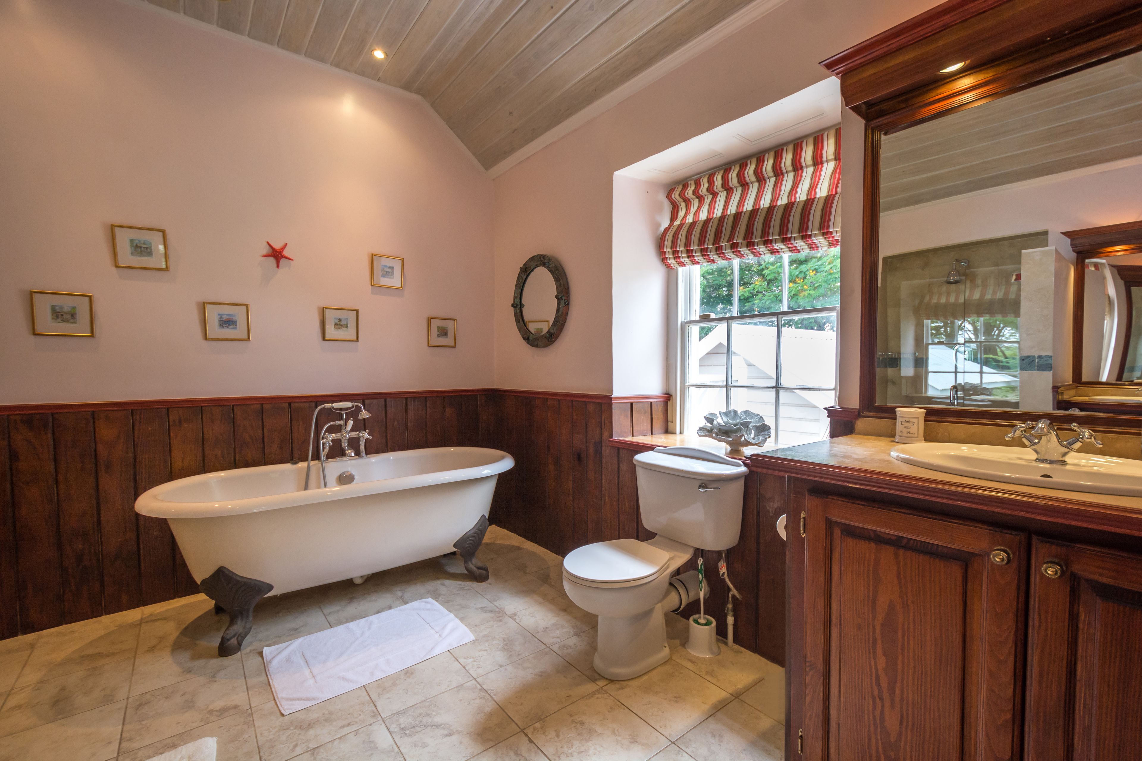 Bellevue Plantation Estate - Boutique Luxury Guest House - Unique Wellness & Wedding Experience