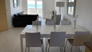 Uklassifisert bilde, 3 av 27, knapp