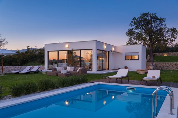 Outdoor pool, a heated pool