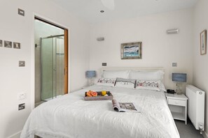3 bedrooms, Internet, bed sheets