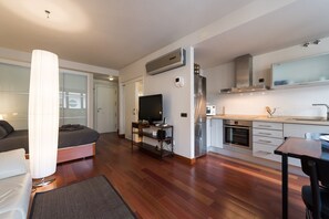 1 chambre, fer et planche Ă repasser, Wi-Fi gratuit, draps fournis