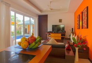 Smart TV, DVD player, stereo
