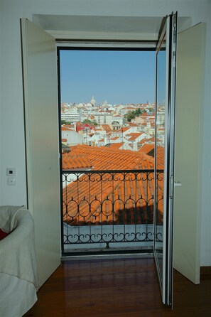 Interior - Apartment to rent  in the historical centre of Lisbon, in the Bairro Alto, in Santa Catarina (Lisboa)