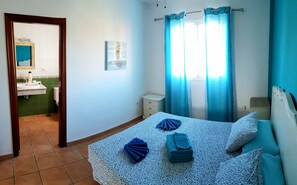 3 soverom, strykejern/-brett, reiseseng for barn og wi-fi (inkludert)