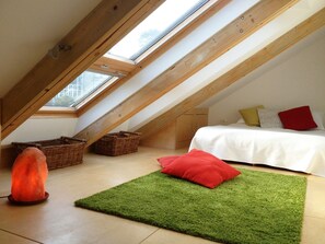 6 chambres, fer et planche à repasser, Wi-Fi, draps fournis