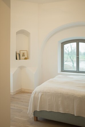 2 Schlafzimmer, Reisekinderbett, kostenloses WLAN, Bettwäsche