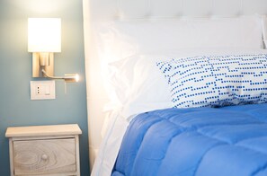 2 bedrooms, iron/ironing board, WiFi