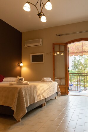 Comfort-Zimmer, Meerblick | Schreibtisch, Verdunkelungsvorhänge, schallisolierte Zimmer