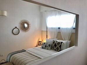 1 camera, ferro/asse da stiro, Wi-Fi gratuito, lenzuola