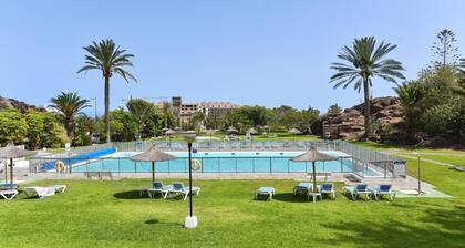 Bungalow Rocas Rojas by VillaGranCanaria
