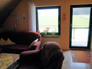 Unclassified image, 5 of 21, button