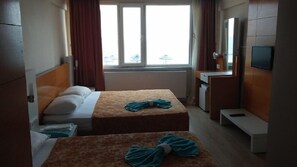 Standard Triple Room, Smoking, Sea View