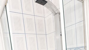 Bathroom - Gikas Apartments- One Bedroom Suite - 100 meters from the beach  (Kerkyra)