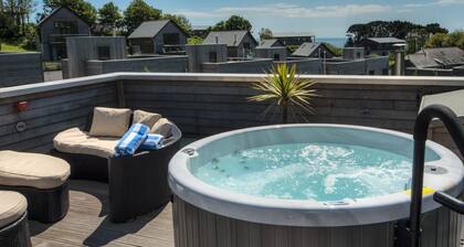 Propriété fabuleuse avec grande terrasse sur le toit, accessible par un escalier en colimaçon, offre une vue panoramique