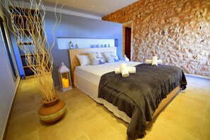 6 dormitorios, tabla de planchar con plancha, cuna de viaje y wifi