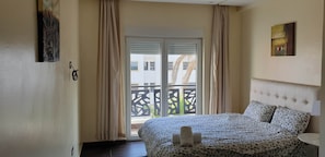 Apartment, 2 Bedrooms | 2 bedrooms, down comforters, desk, blackout drapes - Appartement 26 ensoleillé à 5 min de la plage El Jadida (El Jadida)